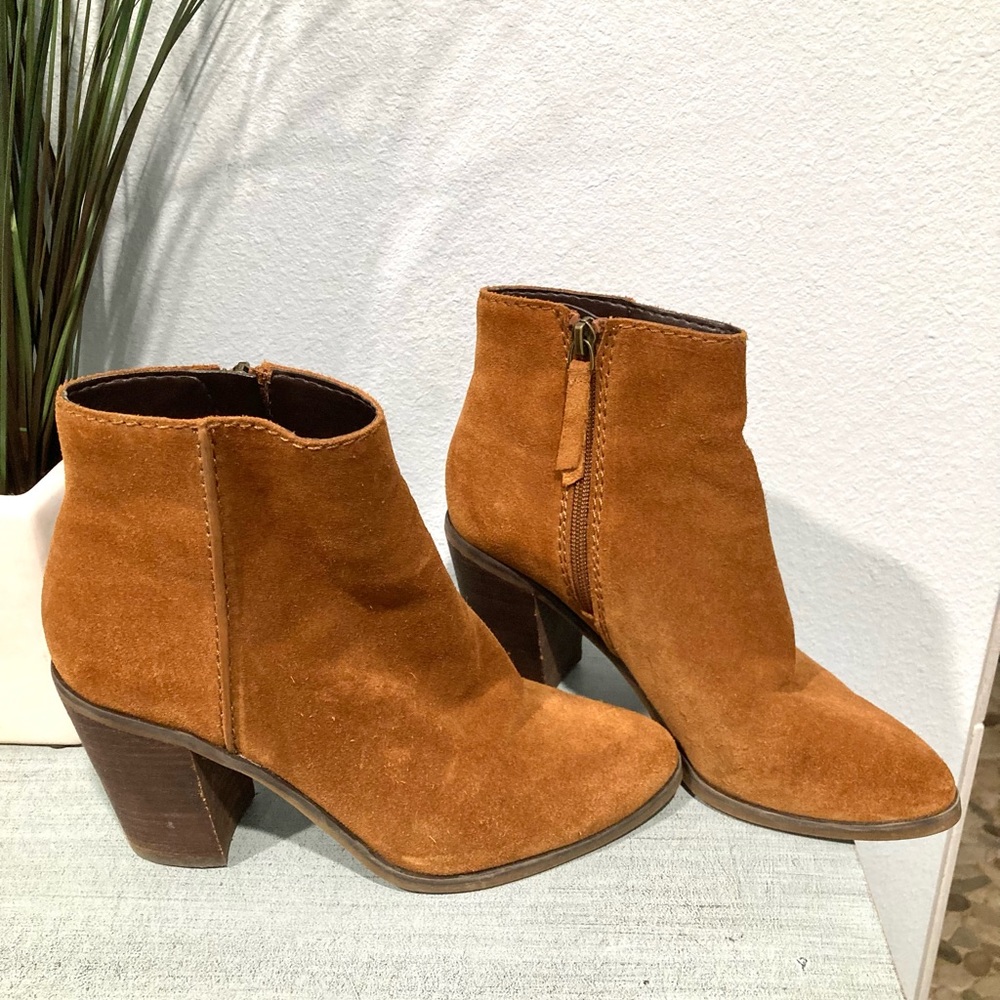 Aldo Genuine Suede Leather Booties 7.5M
